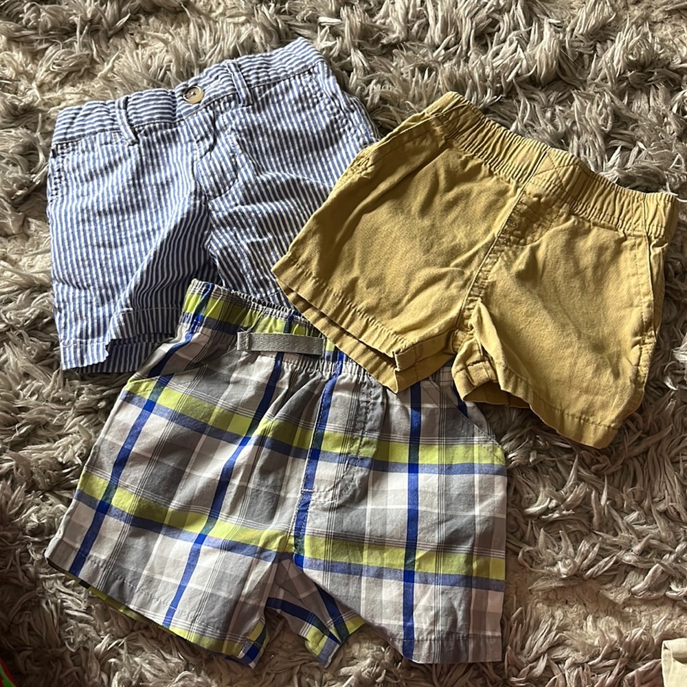 Baby shorts 6-9 months